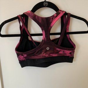 Lululemon sports bra